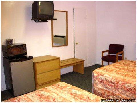 Overton Motel Livingston Phòng bức ảnh